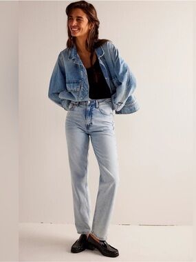 Free People Light Wash Pacifica Straight-Leg Jeans
